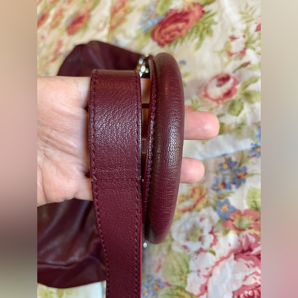 💵SOLD💵 GIVENCHY Metallic Sugar Goatskin Medium Pandora Bordeaux Handbag - Picture 8 of 16